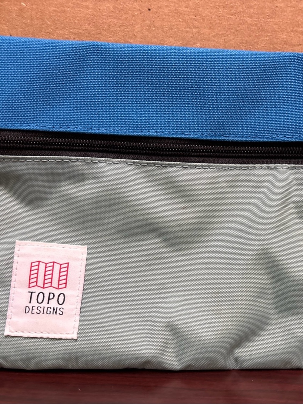Topo Designs Accessory Bag Tote Pouch Small Made In USA Gray Zip Up Gently Used